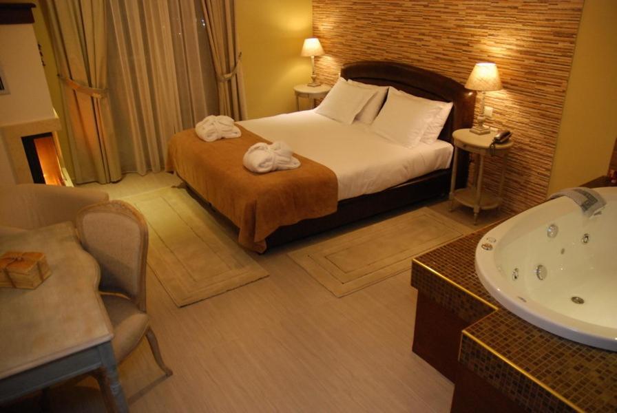 Agapi Luxury Hotel Káto Loutrákion 외부 사진