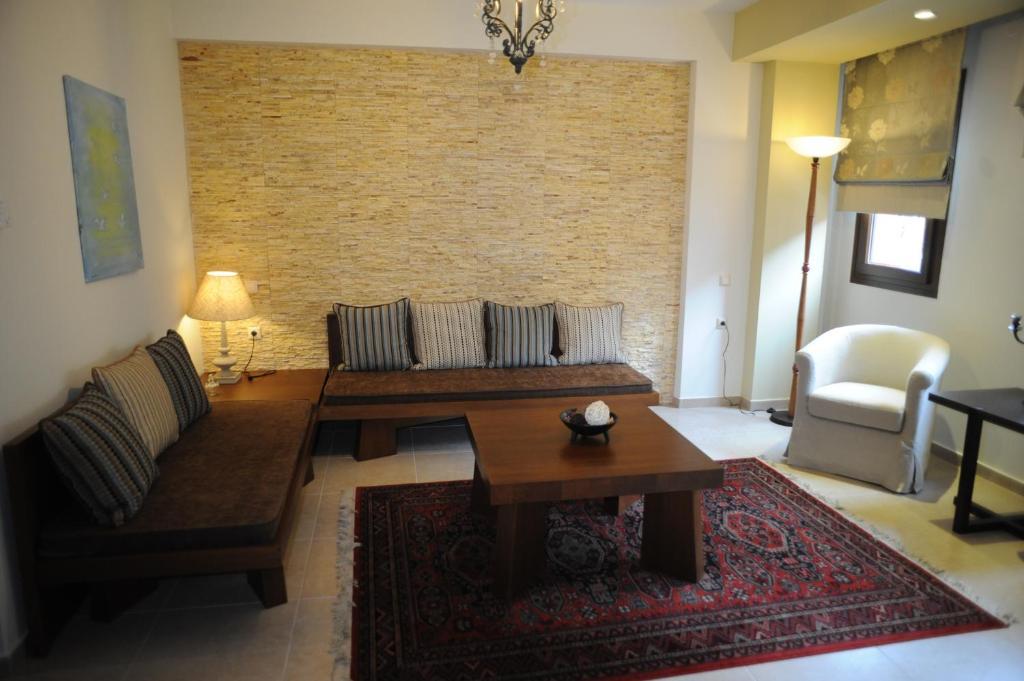 Agapi Luxury Hotel Káto Loutrákion 객실 사진