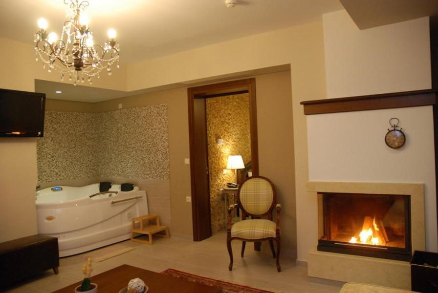 Agapi Luxury Hotel Káto Loutrákion 객실 사진