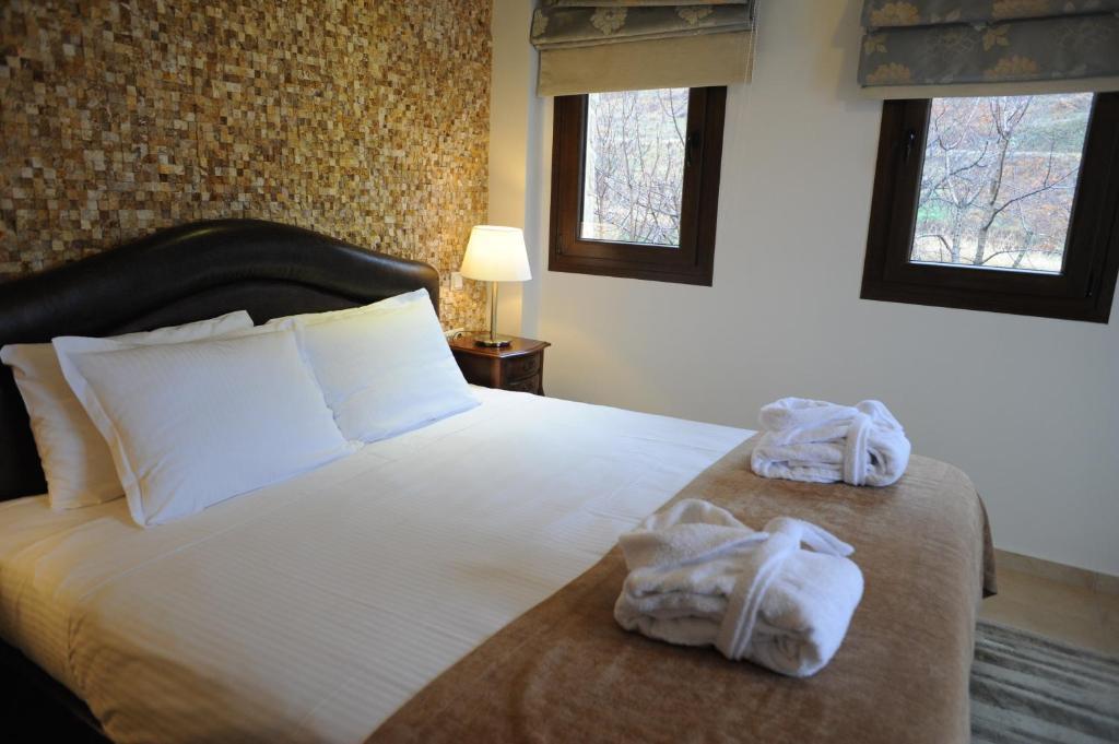 Agapi Luxury Hotel Káto Loutrákion 객실 사진